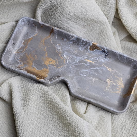 THE GLASSES TRAY (Abstract Collection)
