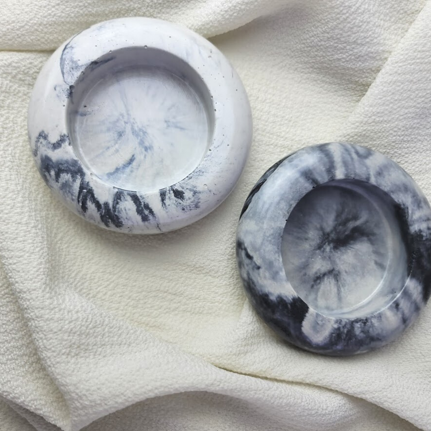 Twin storage (marble)