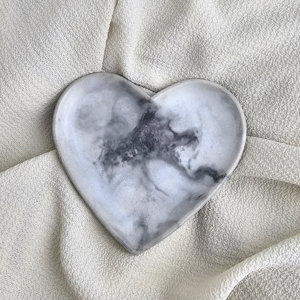 THE HEART TRAY