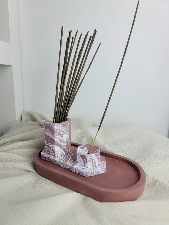 Incense holder and tray set