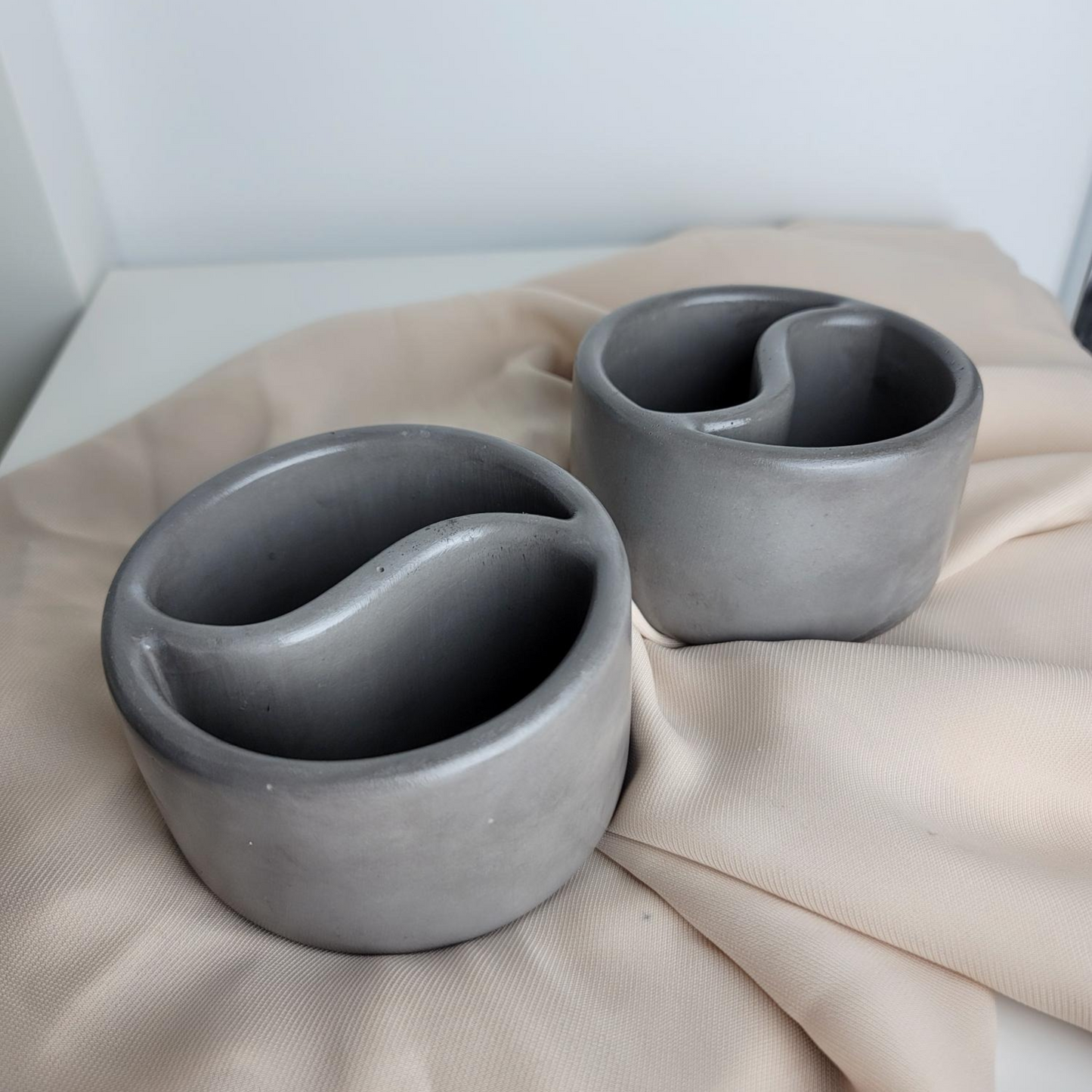 6 sealed Concrete Vessels | light grey | YinYang 7oz